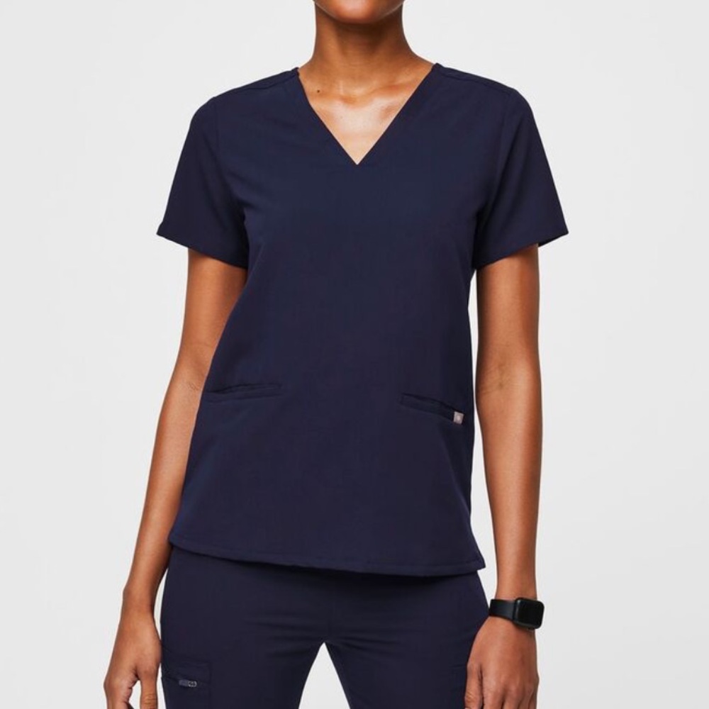 Figs - Casma Three-Pocket Scrub Top - Navy - Large